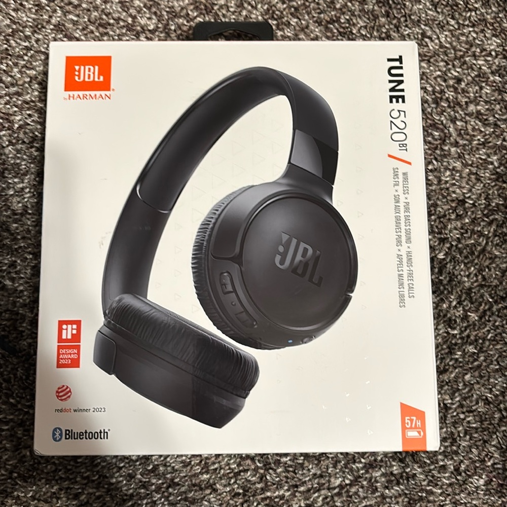 JBL 520BT Headphones